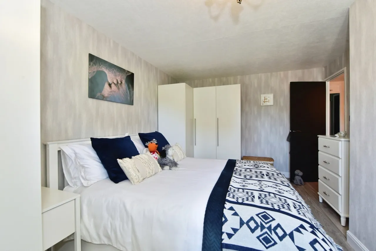 Raseby Avenue, Waterthorpe, Sheffield, South Yorkshire, S20, photo 13