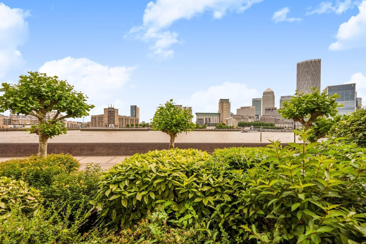 Rotherhithe Street, London, SE16, photo 12