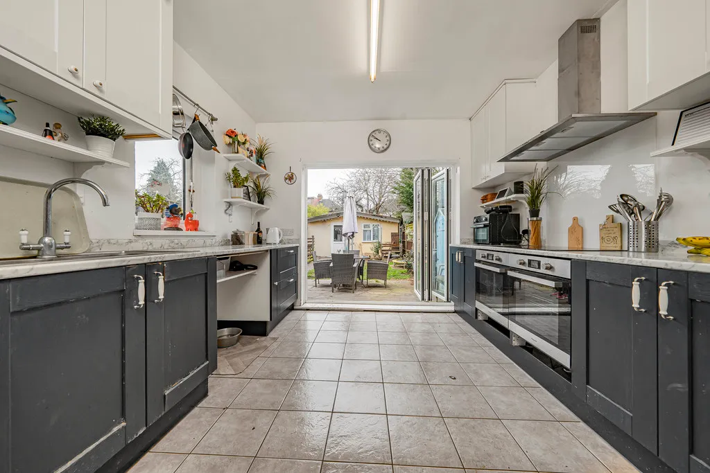 Merton Avenue, Hillingdon, UB10, photo 19