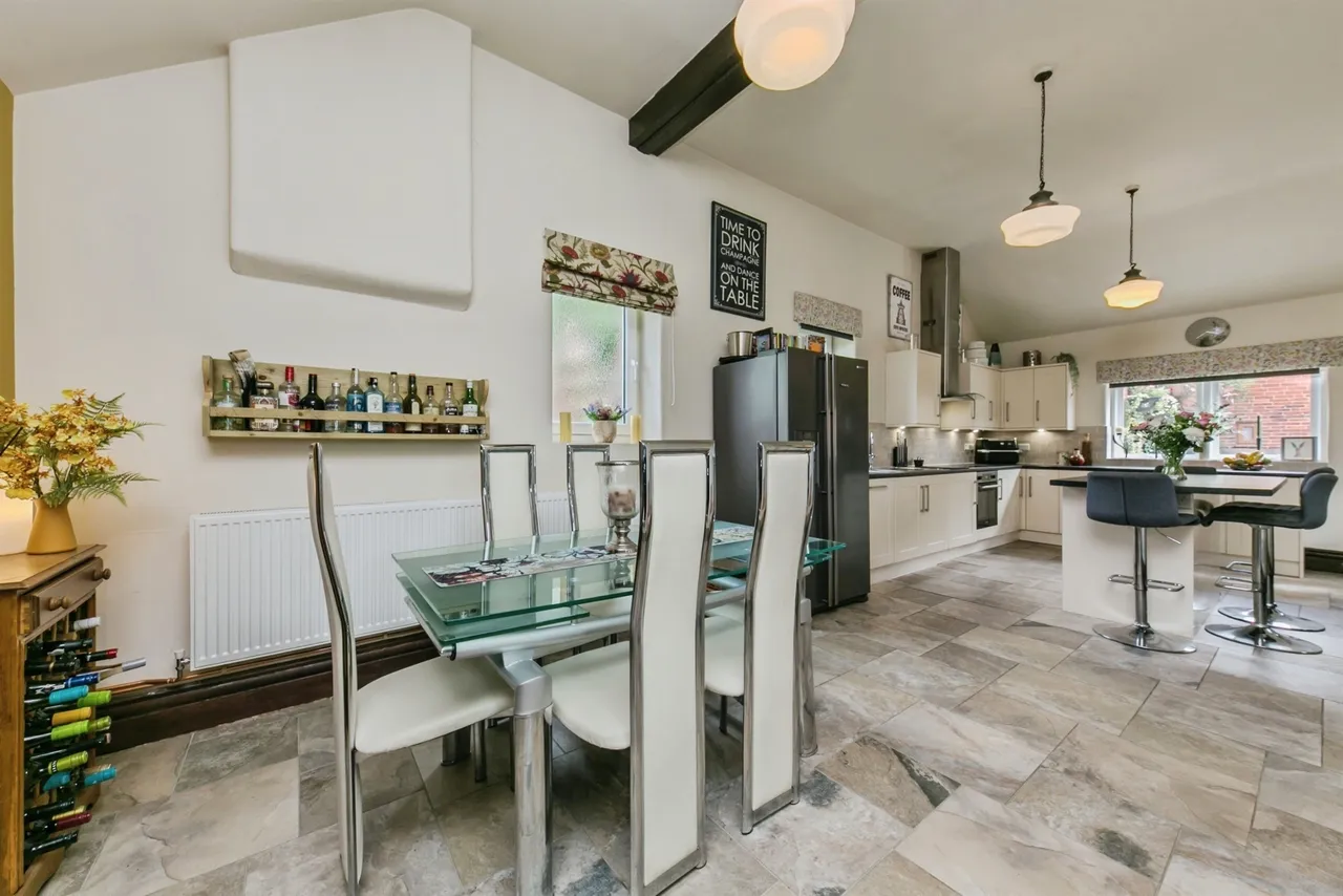 Chapel Green, Doveridge, Ashbourne, photo 9