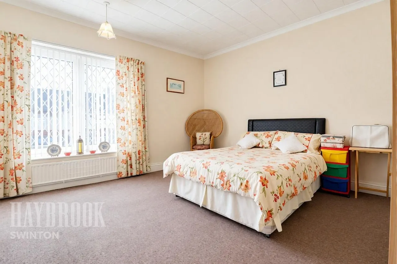 Station Road, Thurnscoe, photo 9