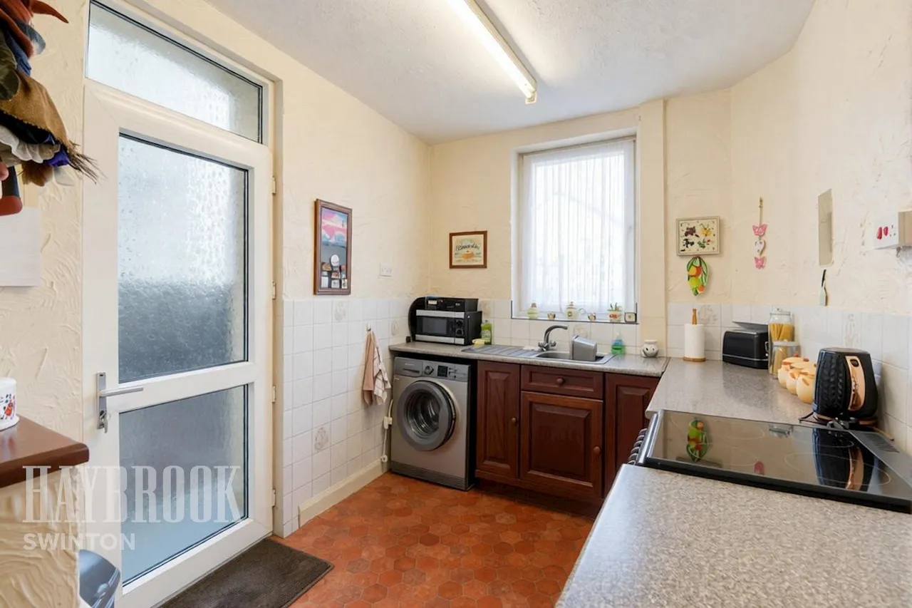 Station Road, Thurnscoe, photo 4