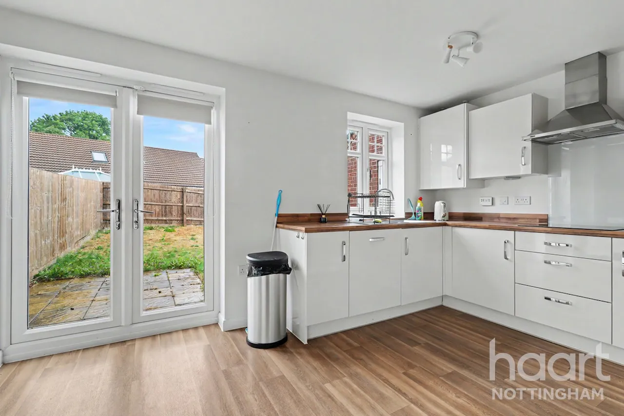 Cossethay Drive, Woodhouse Park, NG8, photo 4
