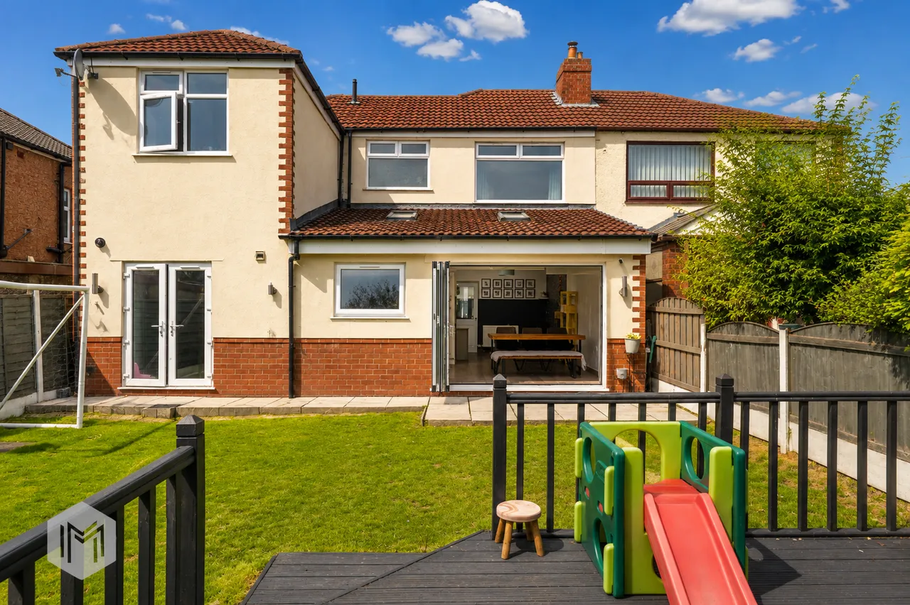 Ainsworth Lane, Bolton, BL2 2PY, photo 16