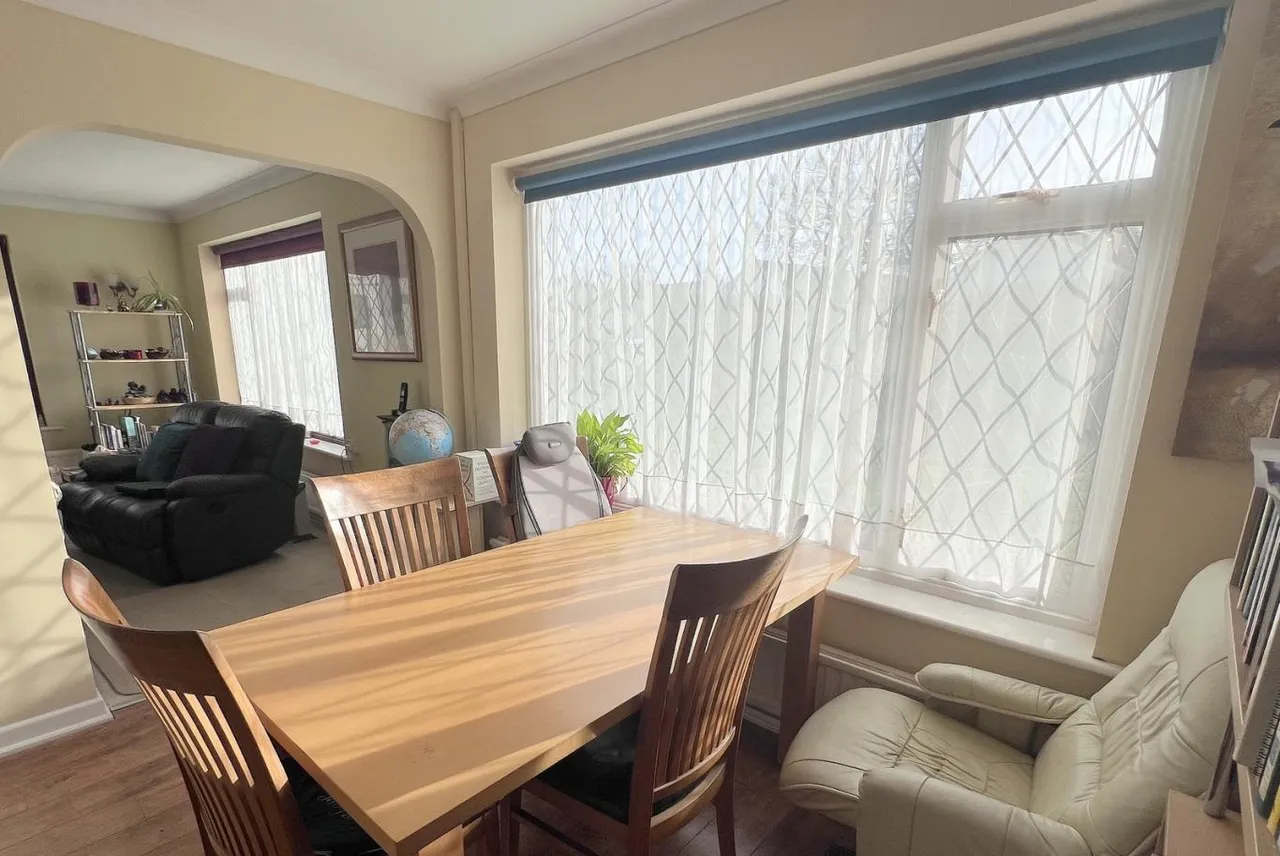 Lydlinch Close, BH22, photo 5