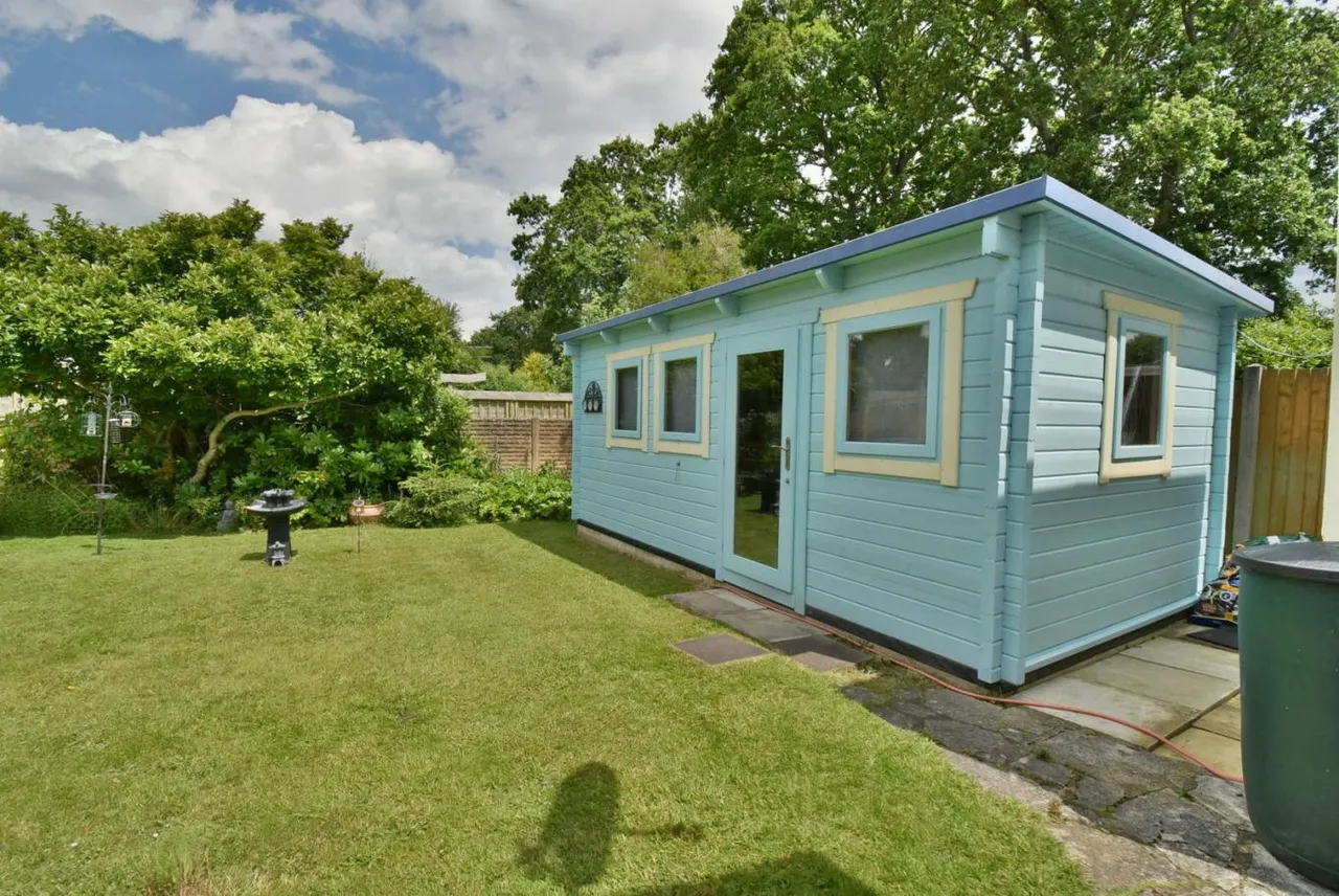 Lydlinch Close, BH22, photo 12