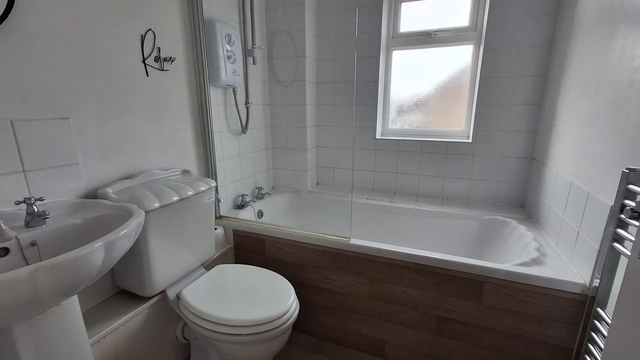 Summerfield Drive, SLEAFORD, photo 11