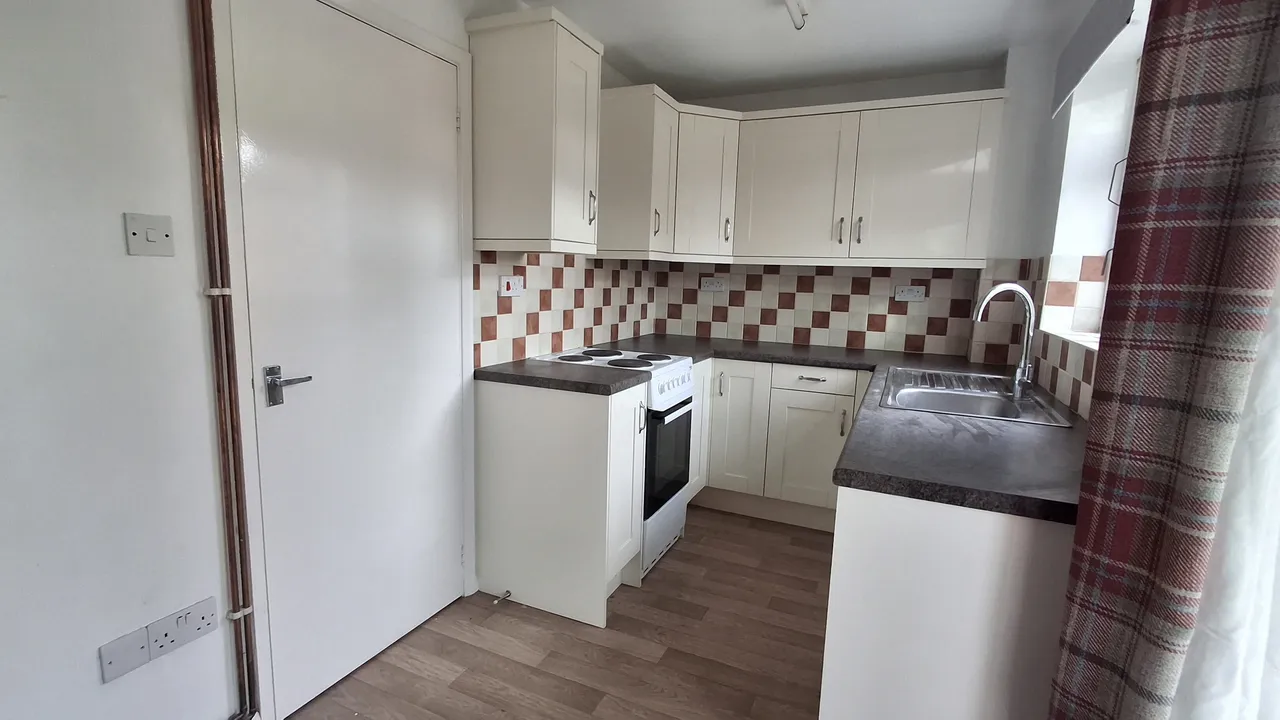 Summerfield Drive, SLEAFORD, photo 5
