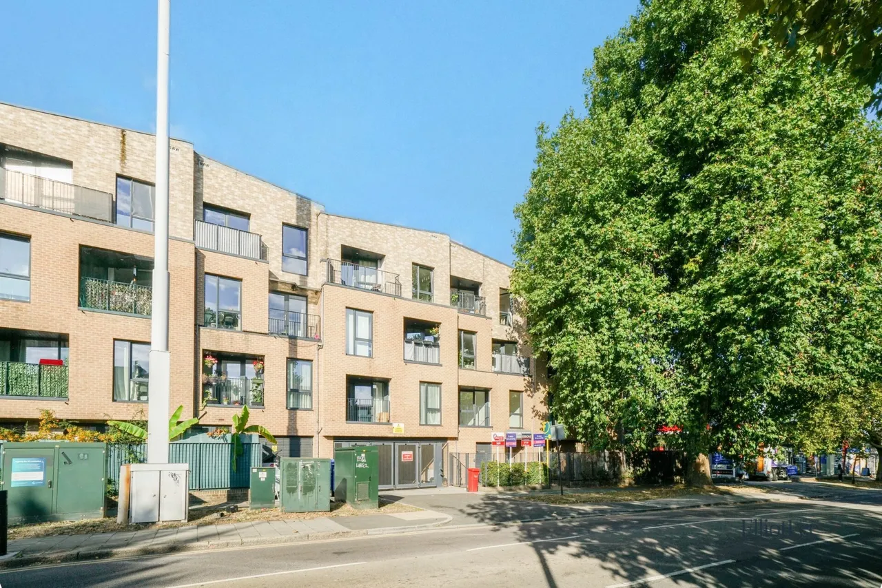 1 bed flat for sale — Alexandra Avenue, Emporium Court, HA2