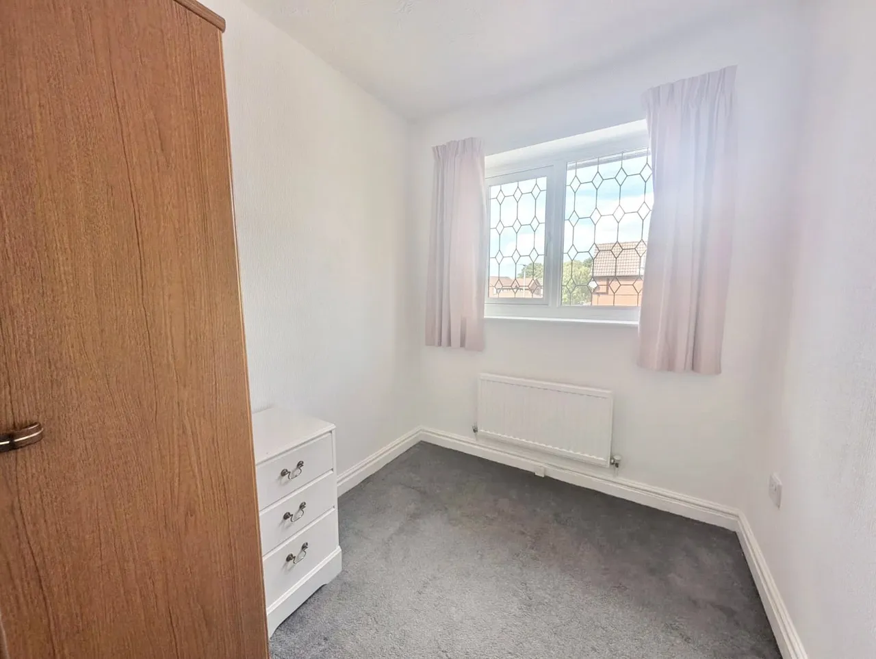 Greengates Crescent, Little Neston, CH64, photo 13