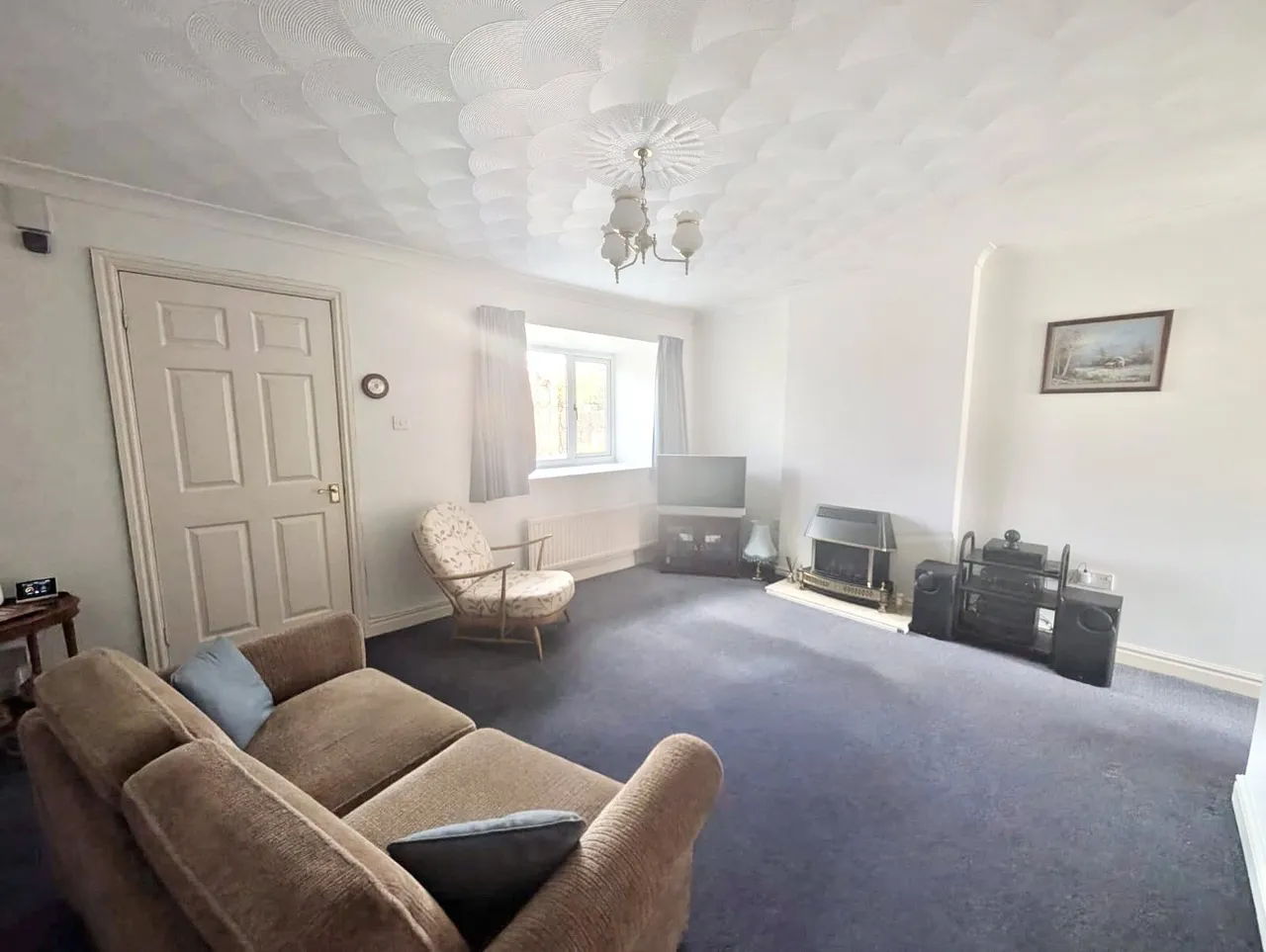 Greengates Crescent, Little Neston, CH64, photo 3