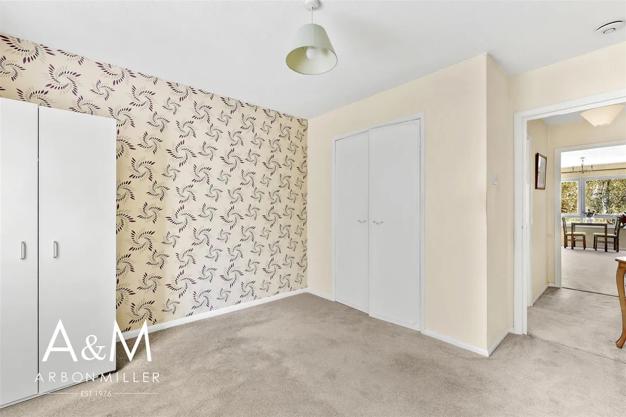 Youngs Road, Newbury Park, Essex, Ilford, IG27LF, photo 11