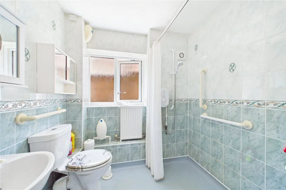 Pond Farm Close, Duston, NN5, photo 8