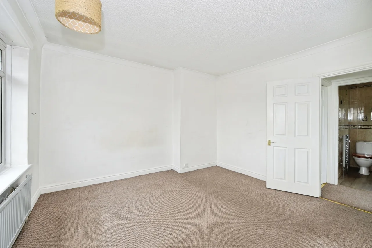 Deerlands Avenue, Sheffield, South Yorkshire, S5, photo 11