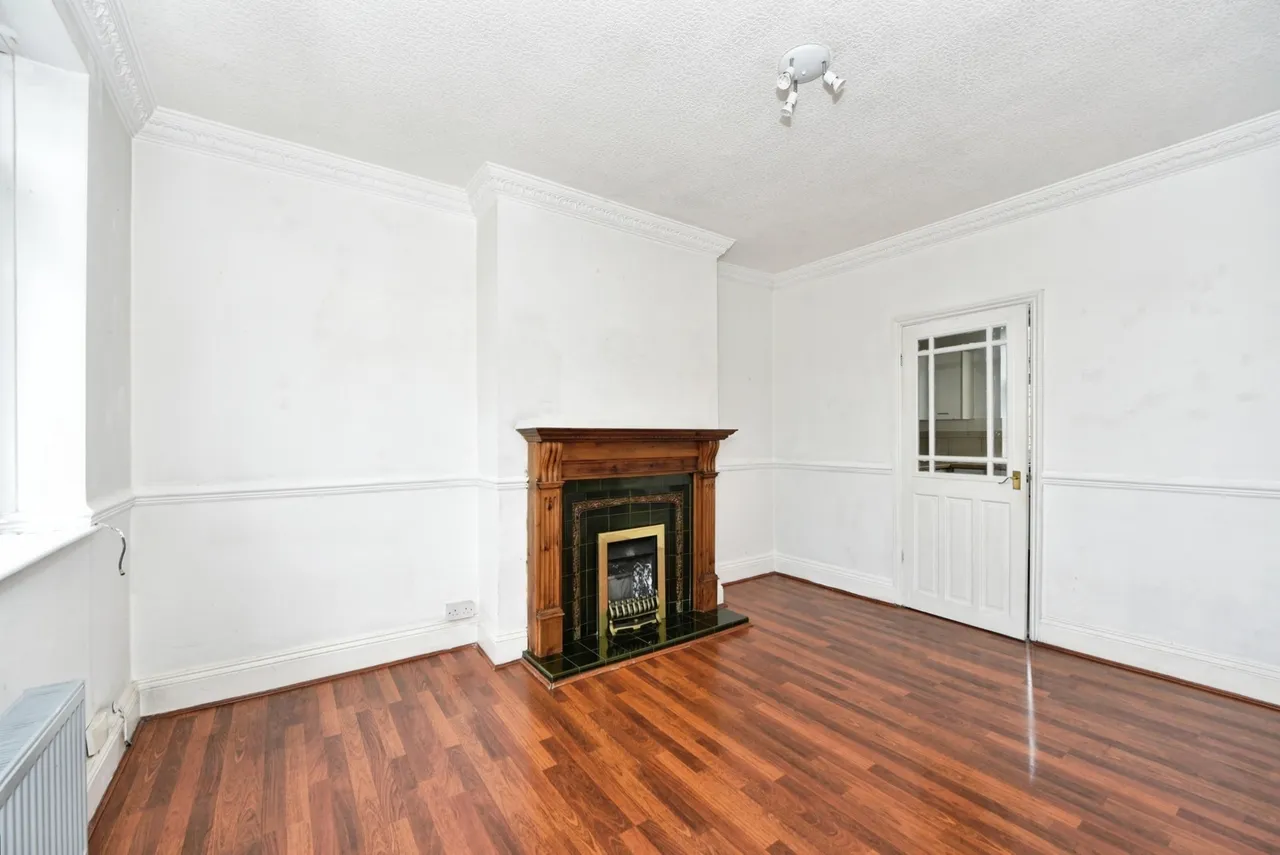 Deerlands Avenue, Sheffield, South Yorkshire, S5, photo 3