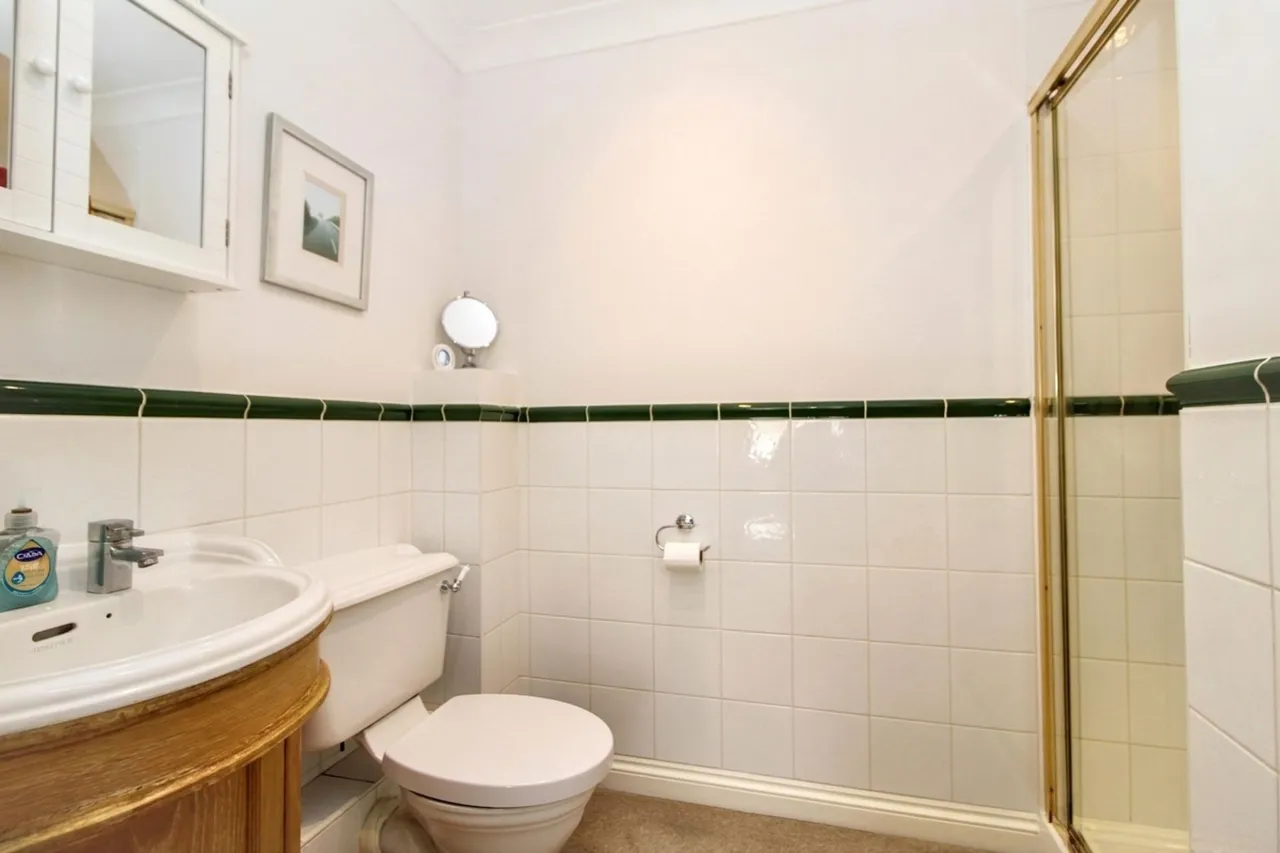 Amersham Road, Hazlemere, HP15, photo 11