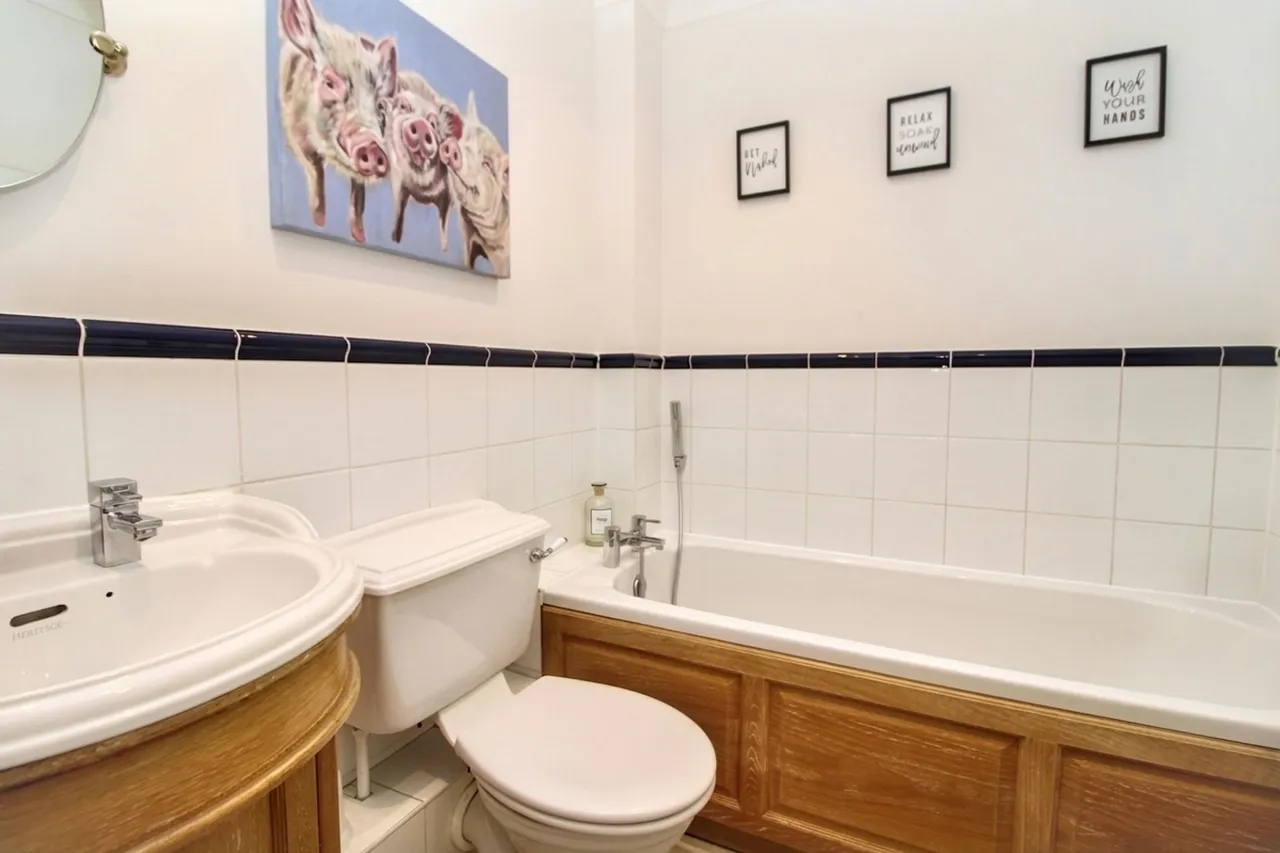Amersham Road, Hazlemere, HP15, photo 7