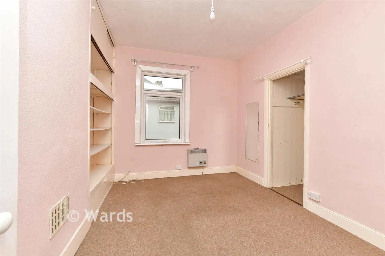 Brompton Lane, Strood, ME2, photo 5