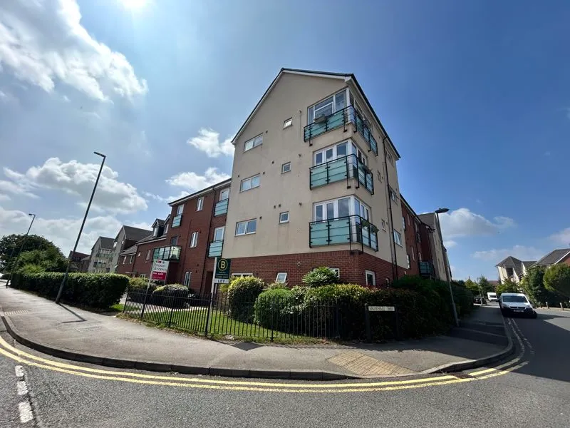 2 bed flat for sale — Vauxhall Way, Dunstable LU6 1BF