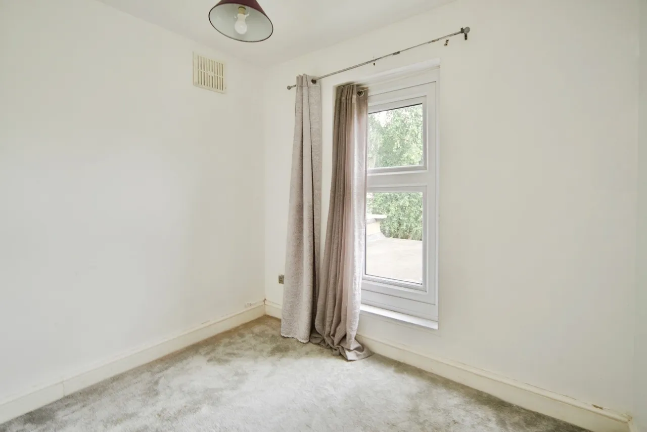 Shrewsbury Road, Forest Gate, E7, photo 9