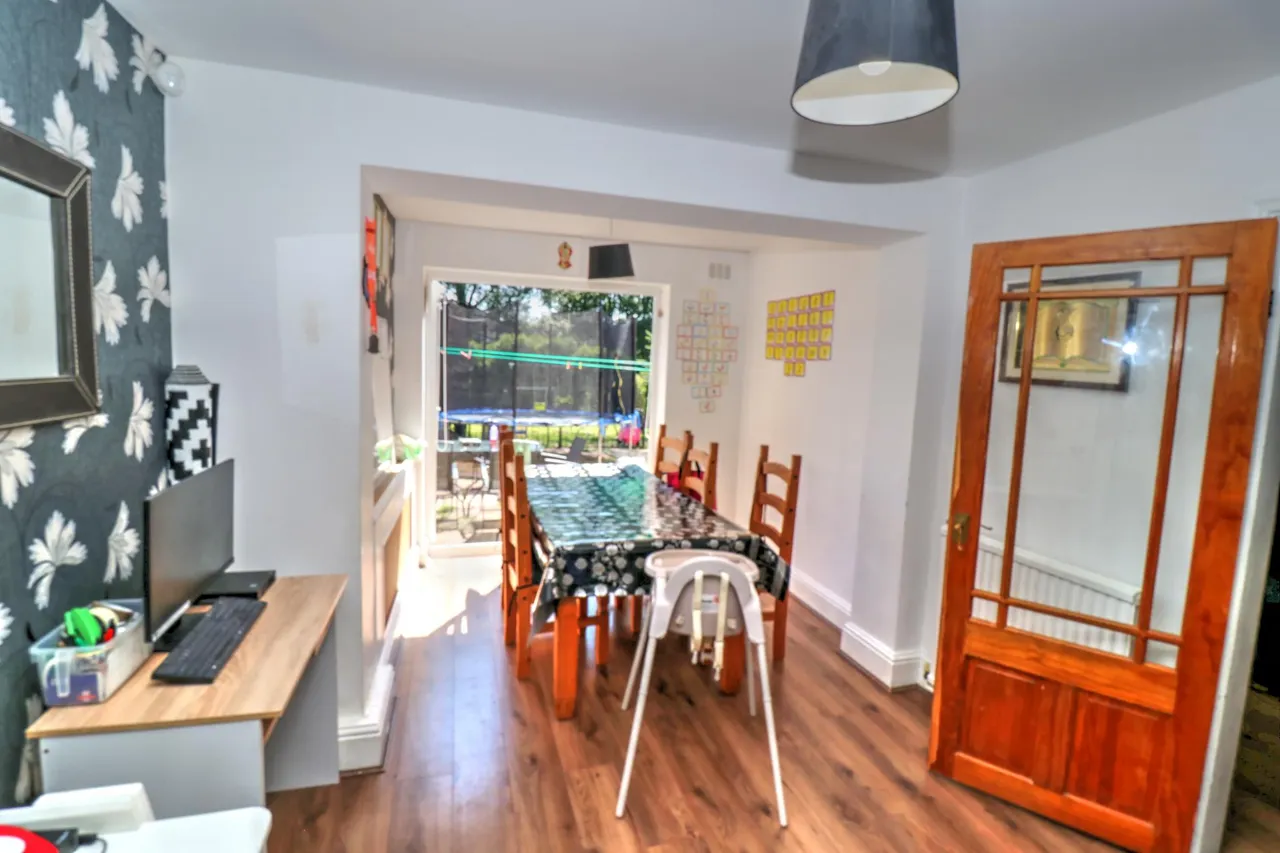 Norfolk Crescent, Manchester, M35, photo 4