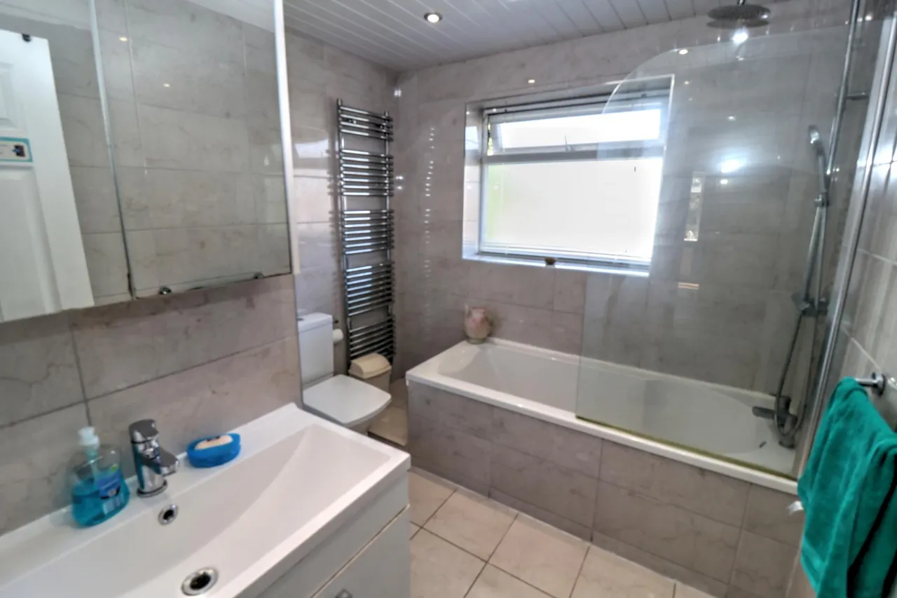 Norfolk Crescent, Manchester, M35, photo 19