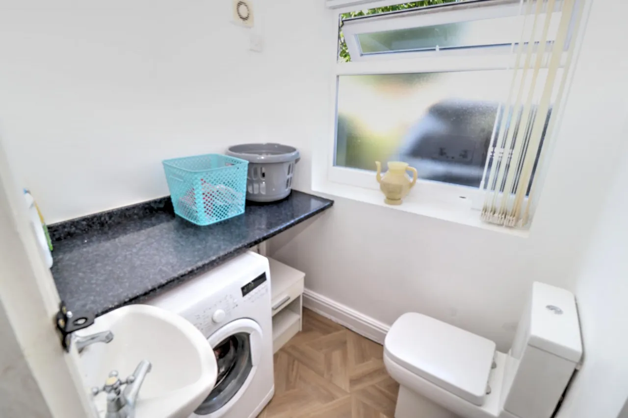 Norfolk Crescent, Manchester, M35, photo 12
