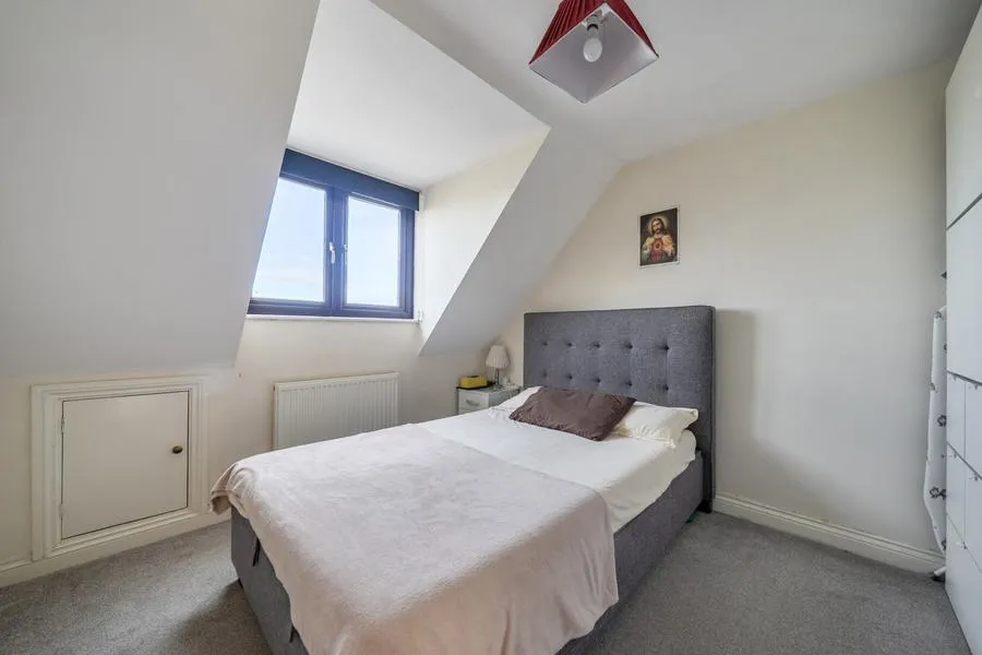 Burford Road, Carterton, OX18, photo 13