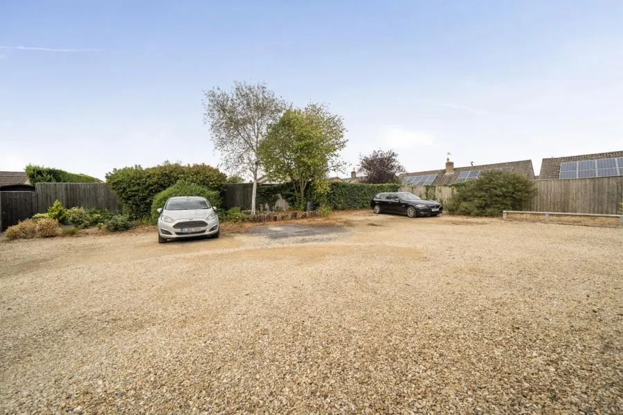 Burford Road, Carterton, OX18, photo 12