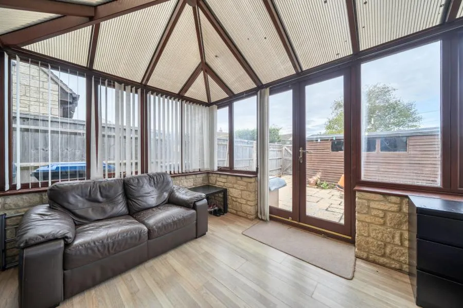 Burford Road, Carterton, OX18, photo 5