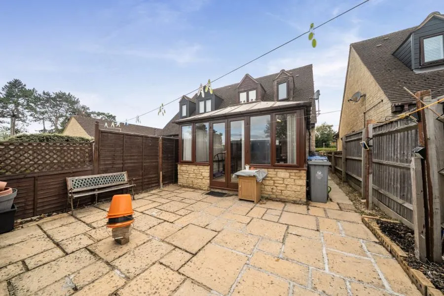Burford Road, Carterton, OX18, photo 9