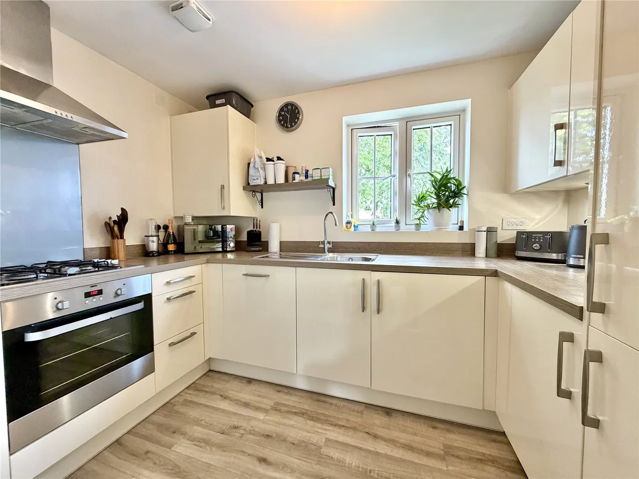 Barossa Road, Wellesley, Aldershot, Hampshire, GU11 4DT, photo 3