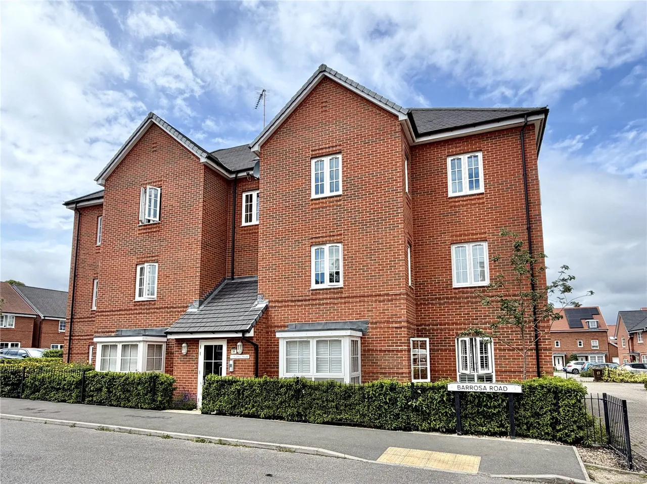 2 bed flat for sale — Barossa Road, Wellesley, Aldershot, Hampshire, GU11 4DT