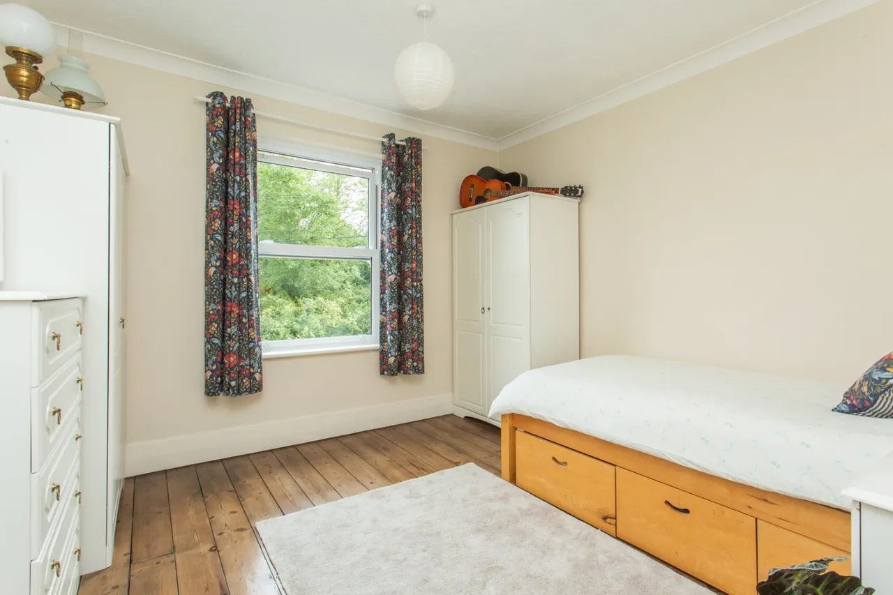 Shooters Hill, Eythorne, CT15, photo 12