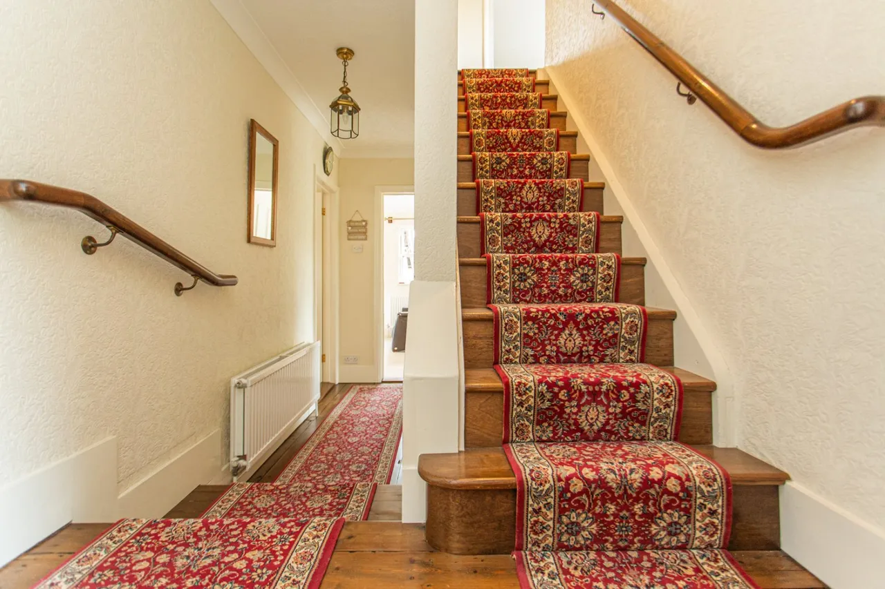 Shooters Hill, Eythorne, CT15, photo 6