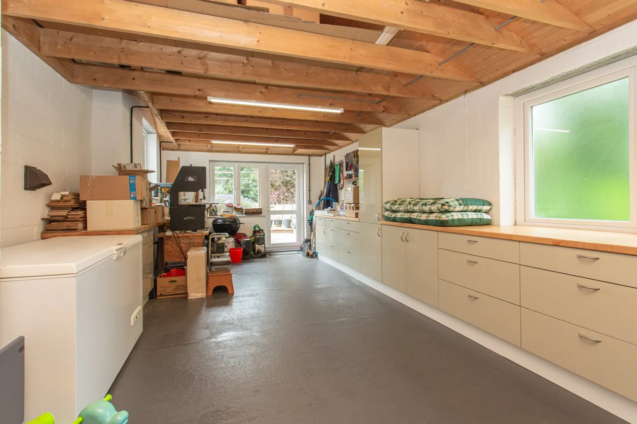 Shooters Hill, Eythorne, CT15, photo 14