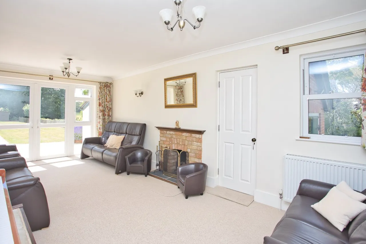 Shooters Hill, Eythorne, CT15, photo 2