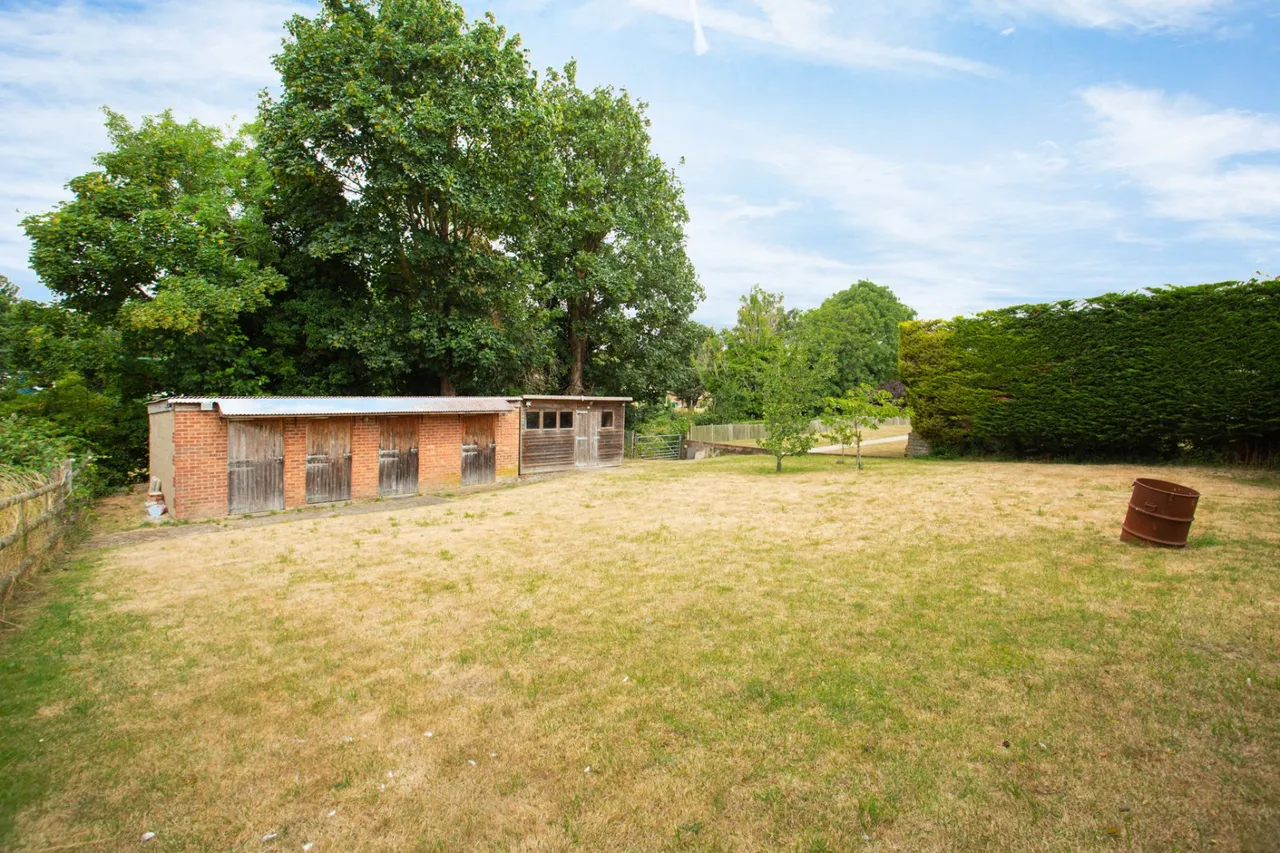 Shooters Hill, Eythorne, CT15, photo 18