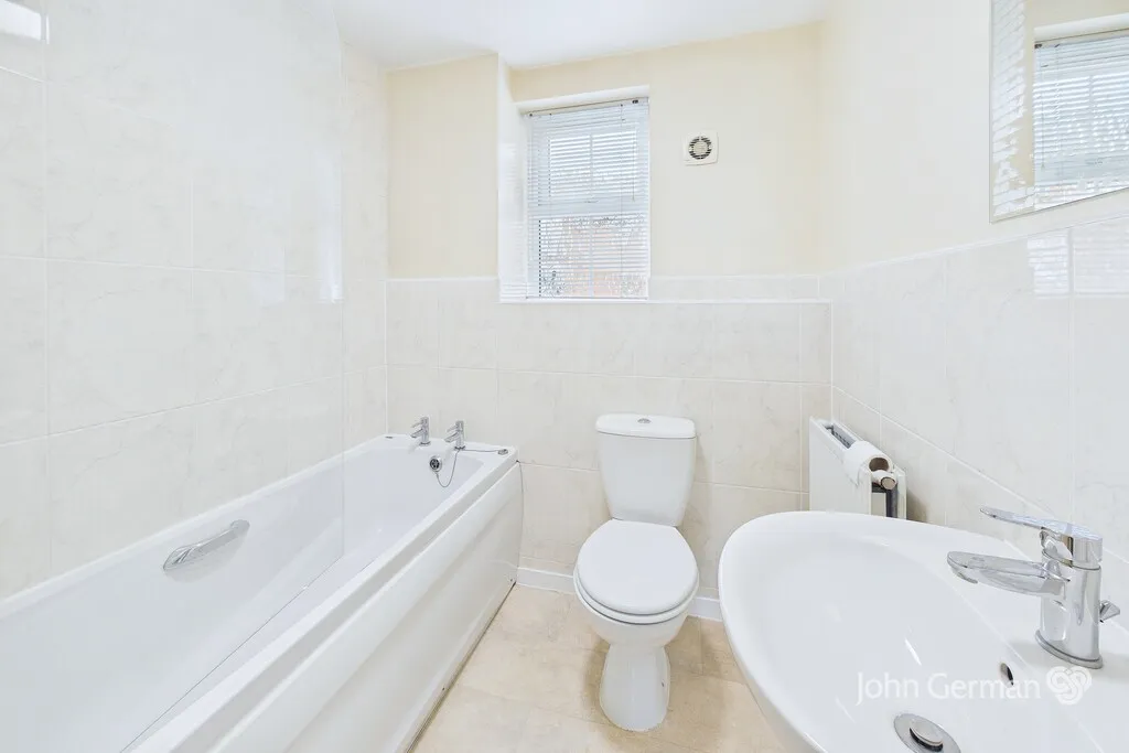 Walnut Gardens, East Leake, photo 10