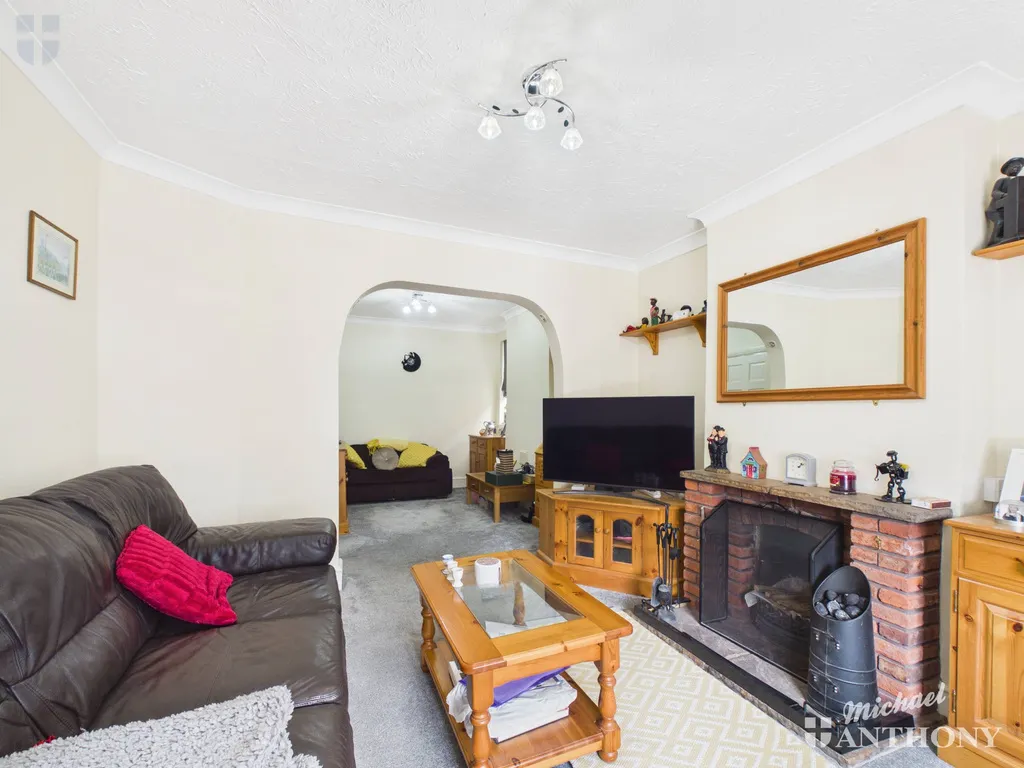 Bierton Road, Aylesbury, HP20 1EJ, photo 4