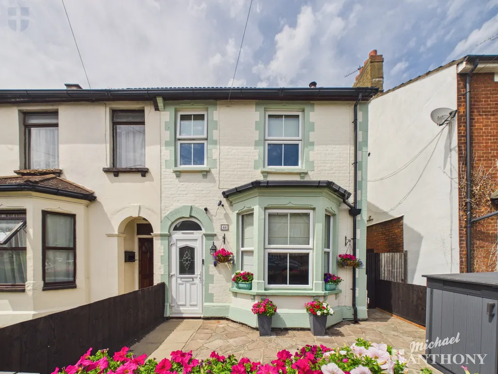3 bed house for sale — Bierton Road, Aylesbury, HP20 1EJ