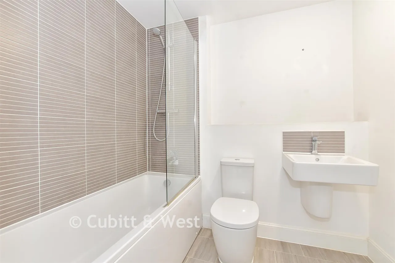 Maple Drive, Bracklesham Bay, PO20, photo 8