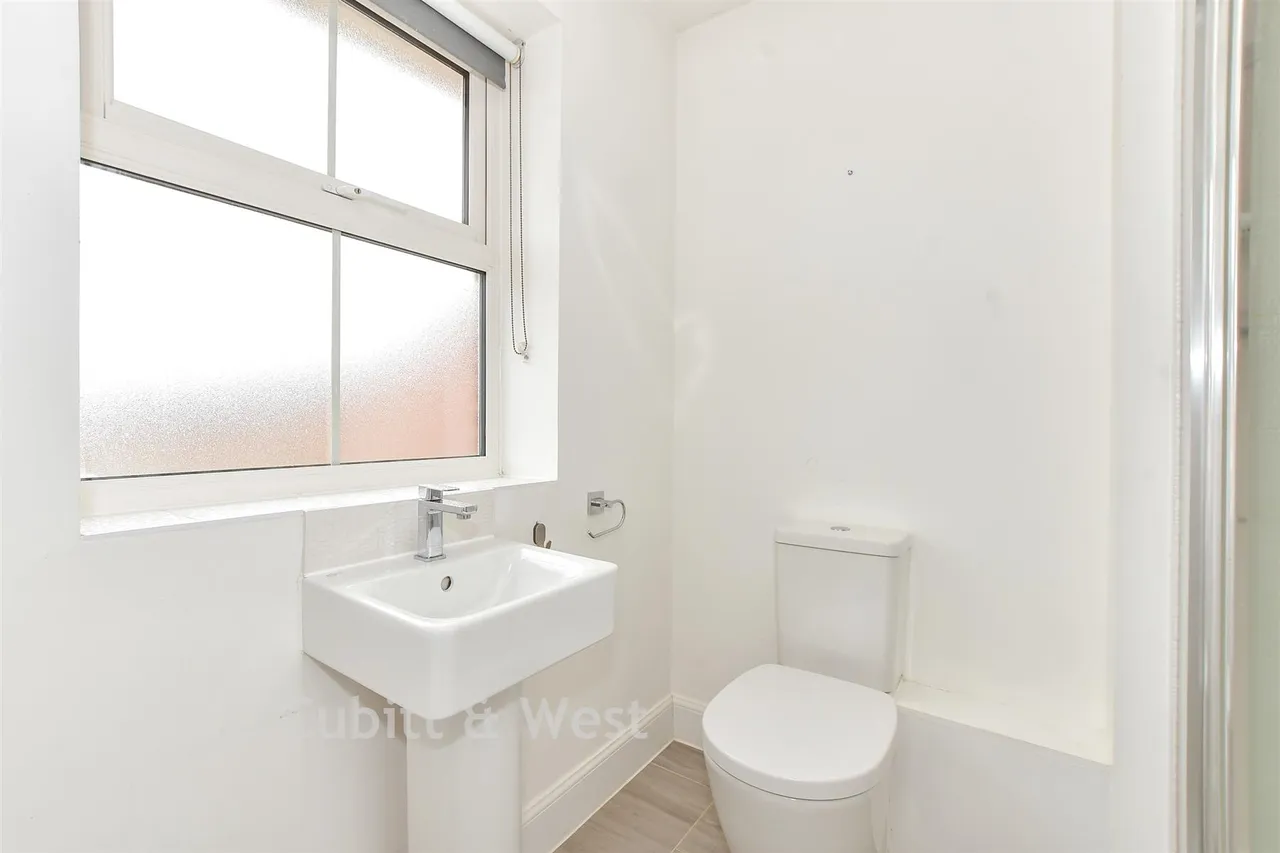 Maple Drive, Bracklesham Bay, PO20, photo 6