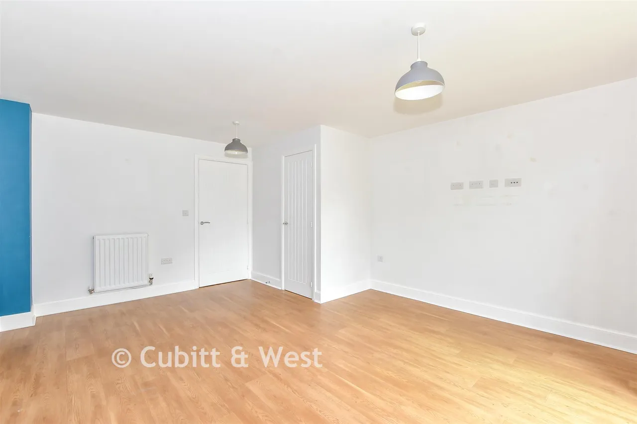 Maple Drive, Bracklesham Bay, PO20, photo 2