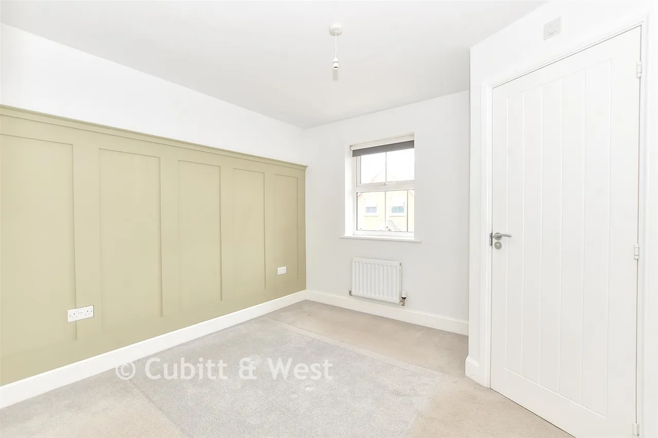 Maple Drive, Bracklesham Bay, PO20, photo 3
