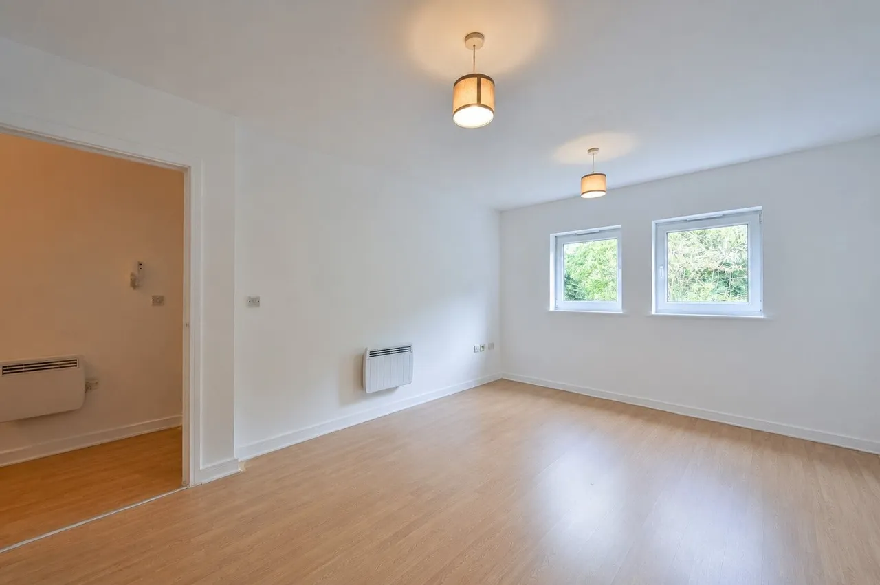 12 Timothy Place, Pool Close, West Molesey, photo 6