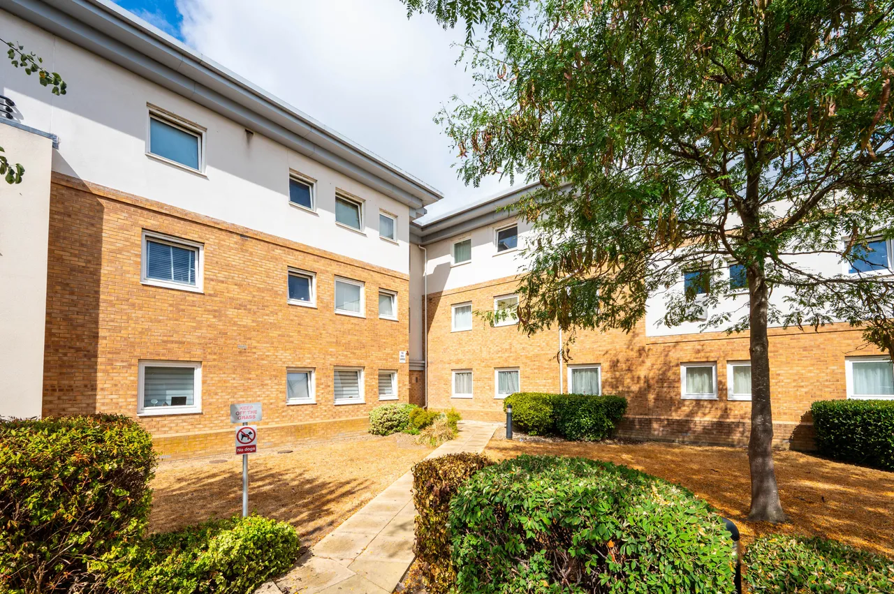 12 Timothy Place, Pool Close, West Molesey, photo 11