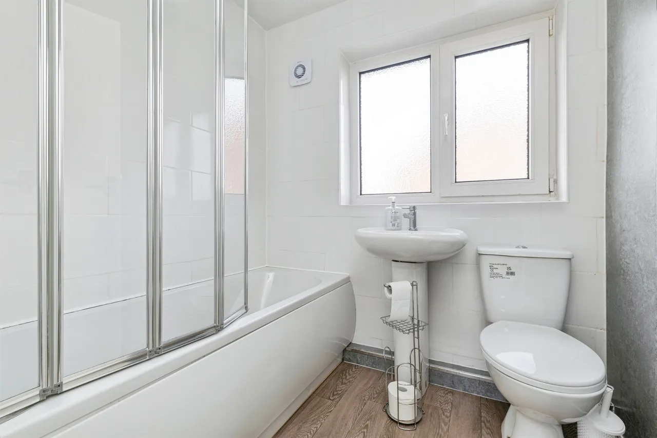 Macaulay Road, Hartlepool, TS25, photo 16