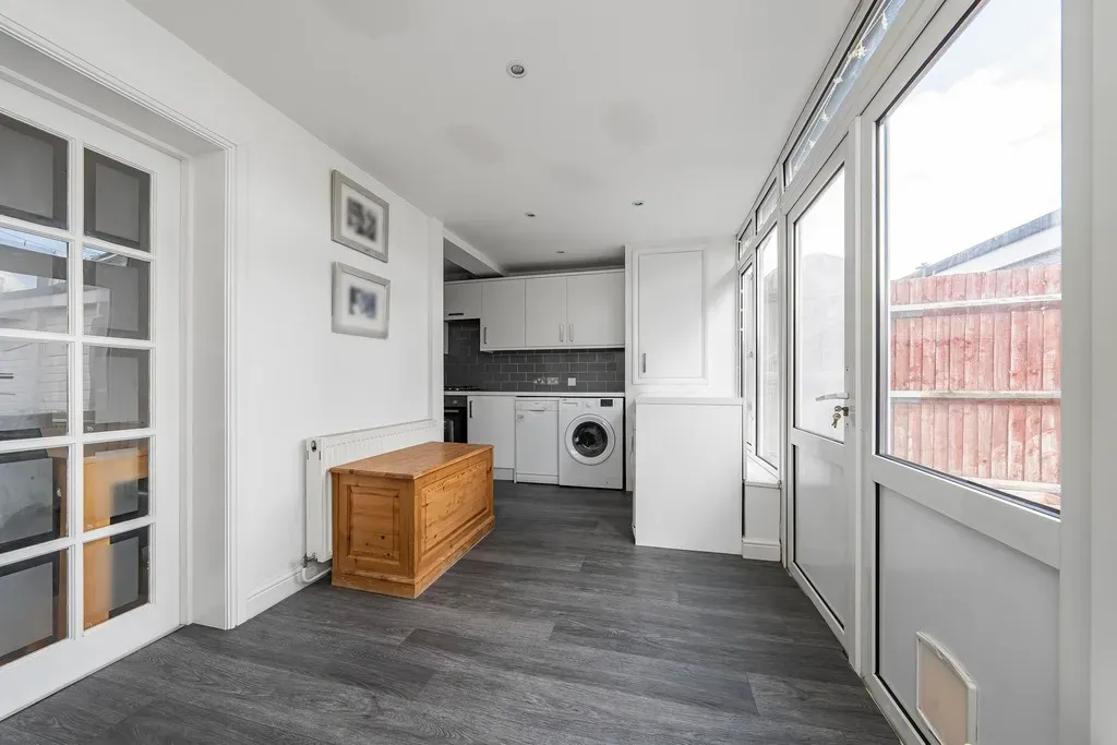 Oxford Gardens, Denham, UB9, photo 19