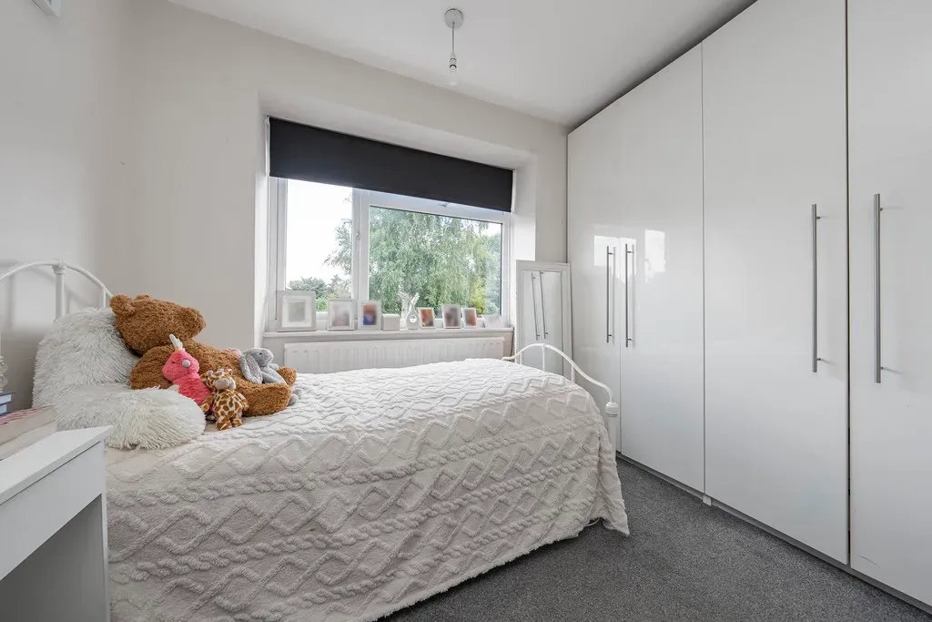 Oxford Gardens, Denham, UB9, photo 10